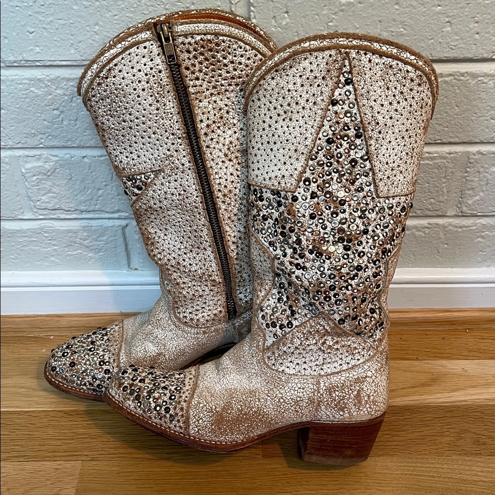 Frye Deborah Boots 6 - Picture 2 of 7